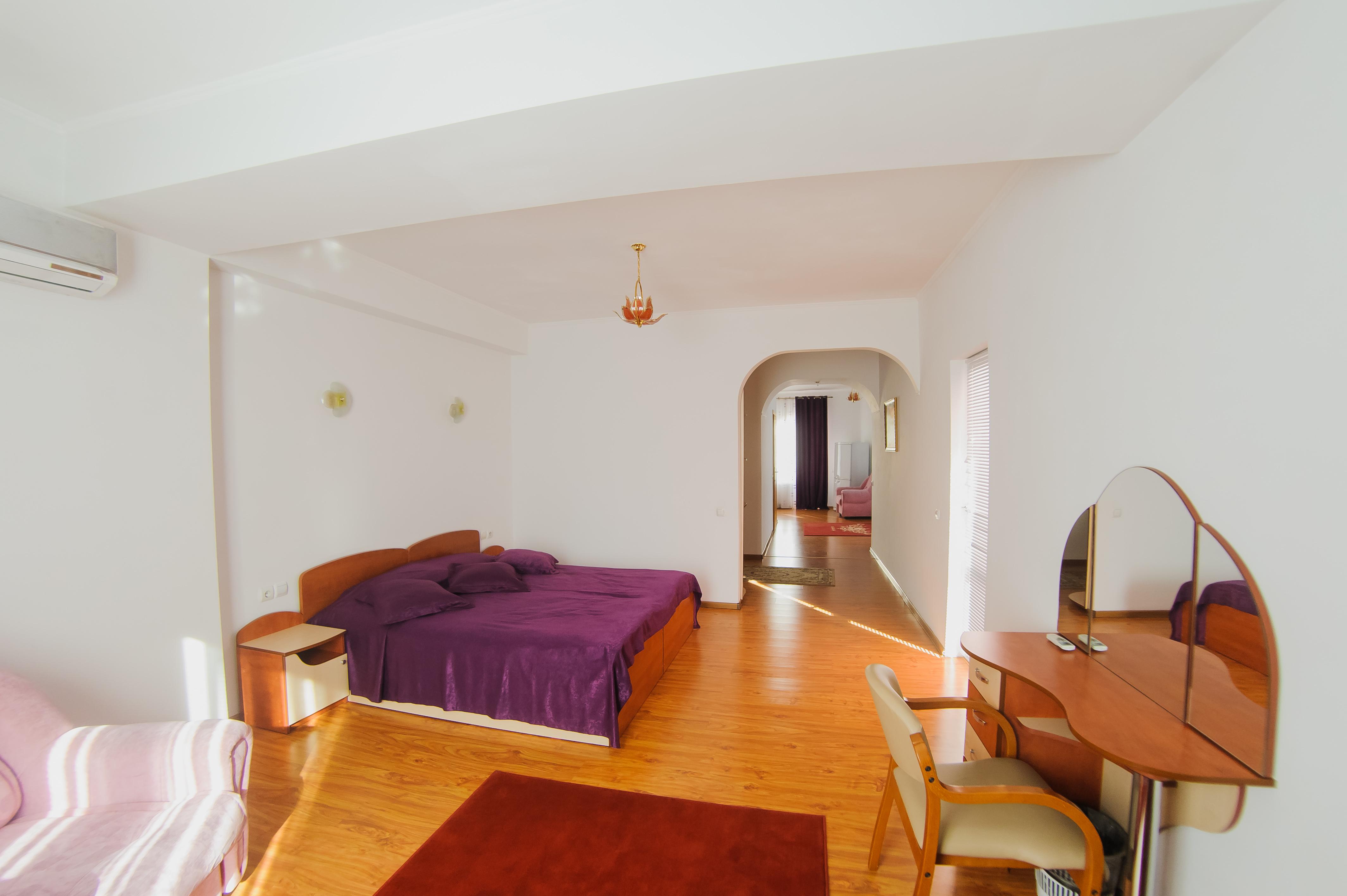 Villa Arus Chişinǎu Buitenkant foto