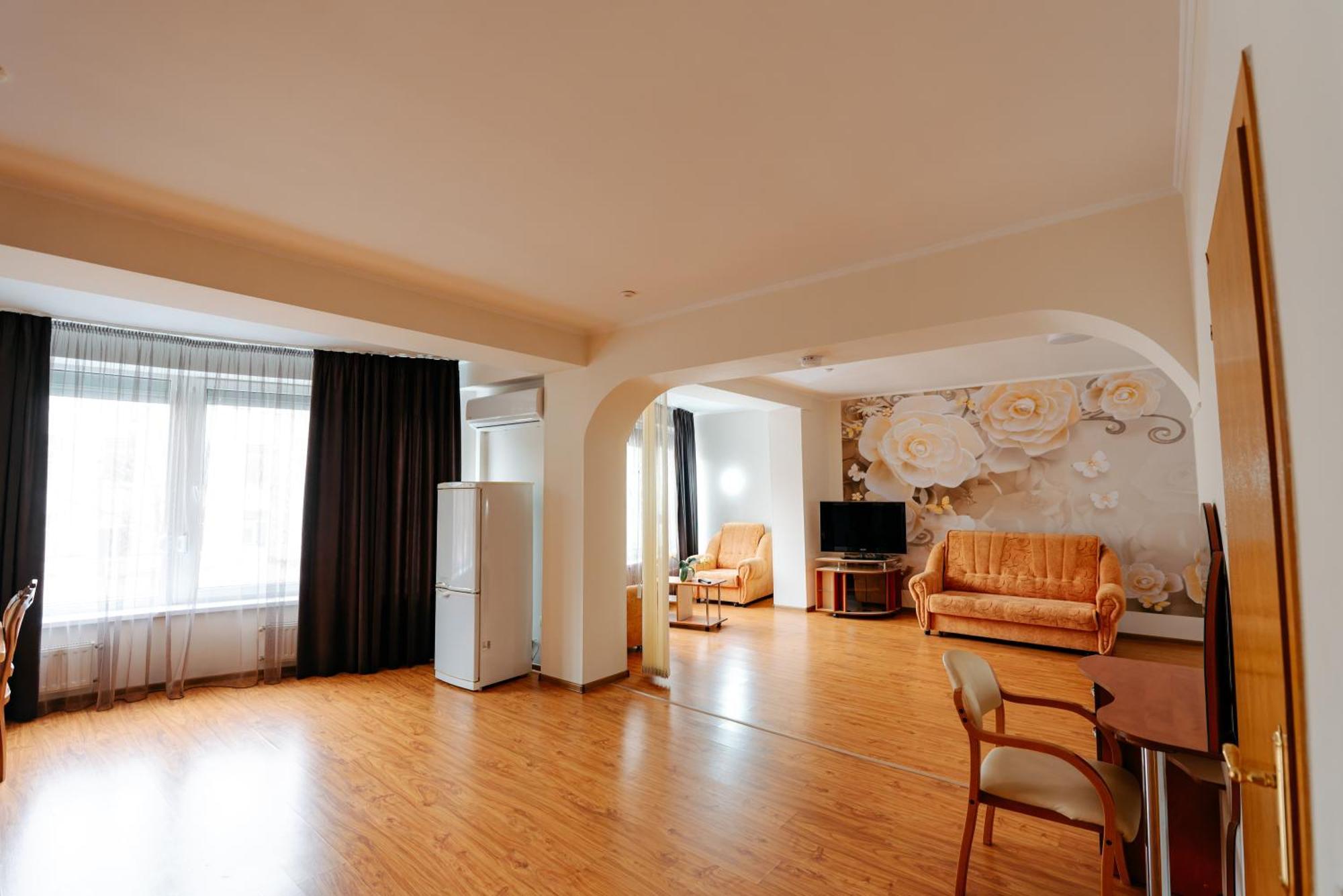 Villa Arus Chişinǎu Buitenkant foto