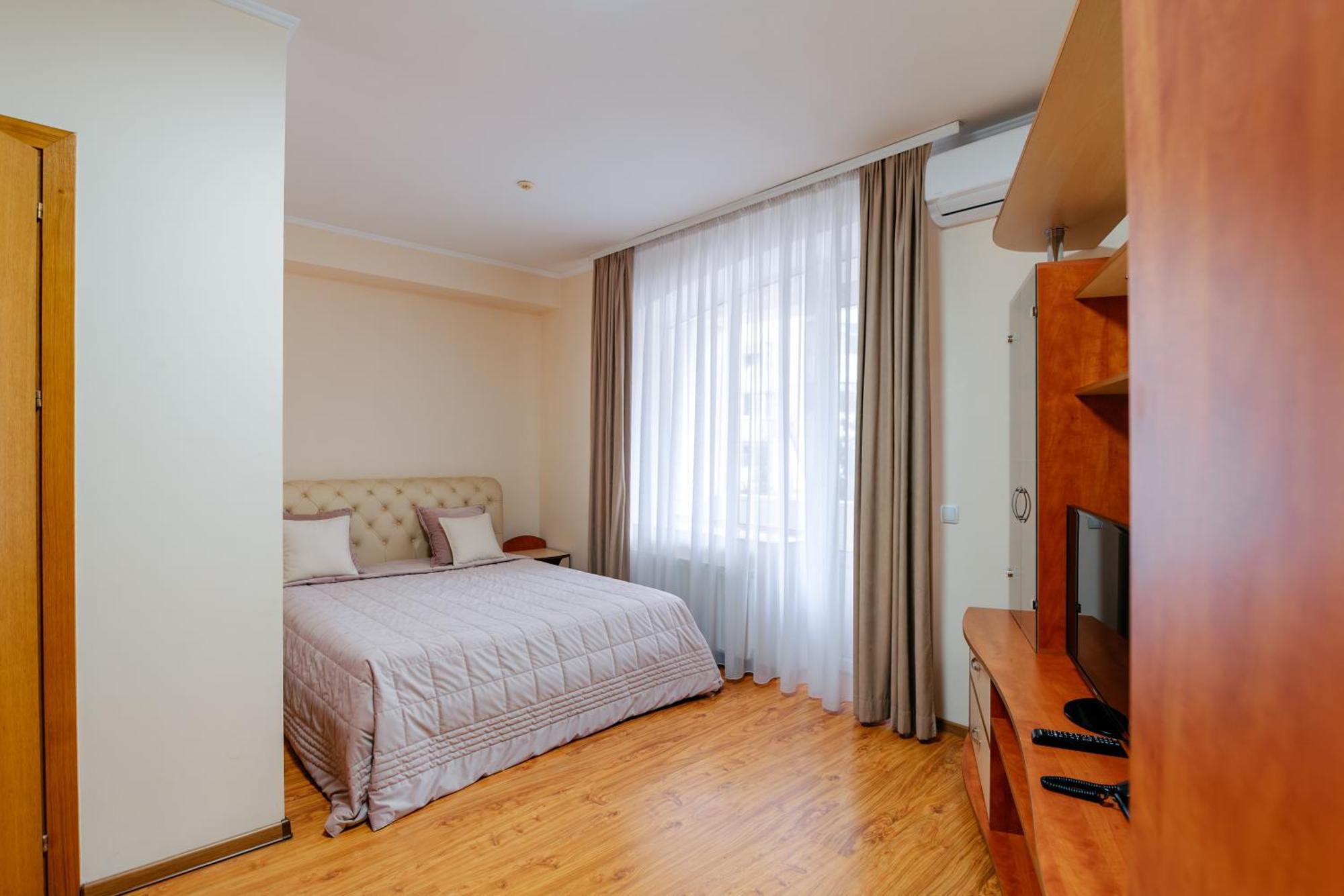 Villa Arus Chişinǎu Buitenkant foto