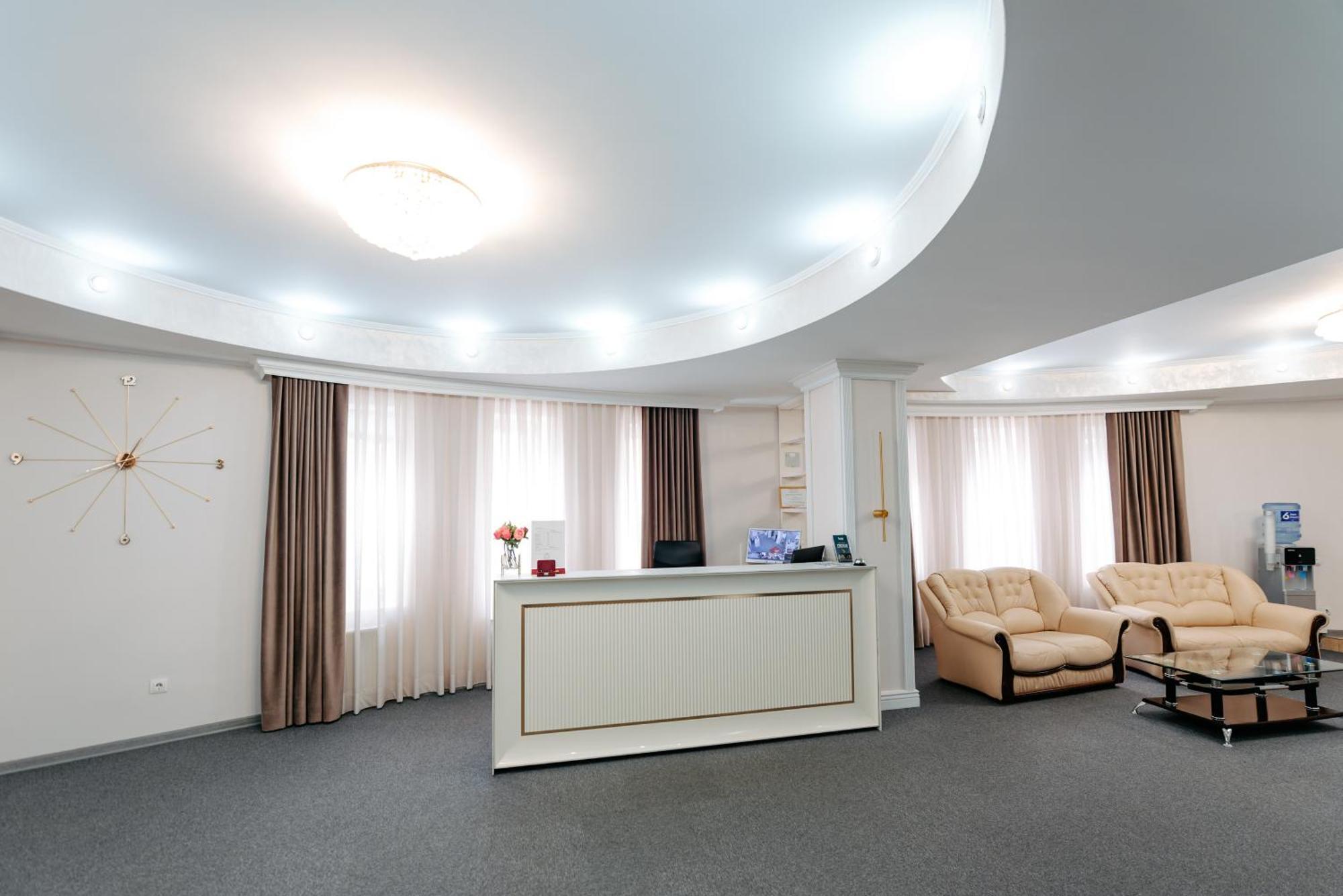 Villa Arus Chişinǎu Buitenkant foto